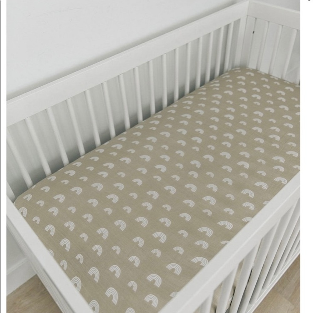 Mebe Baby rainbow muslin crib sheet- sand color